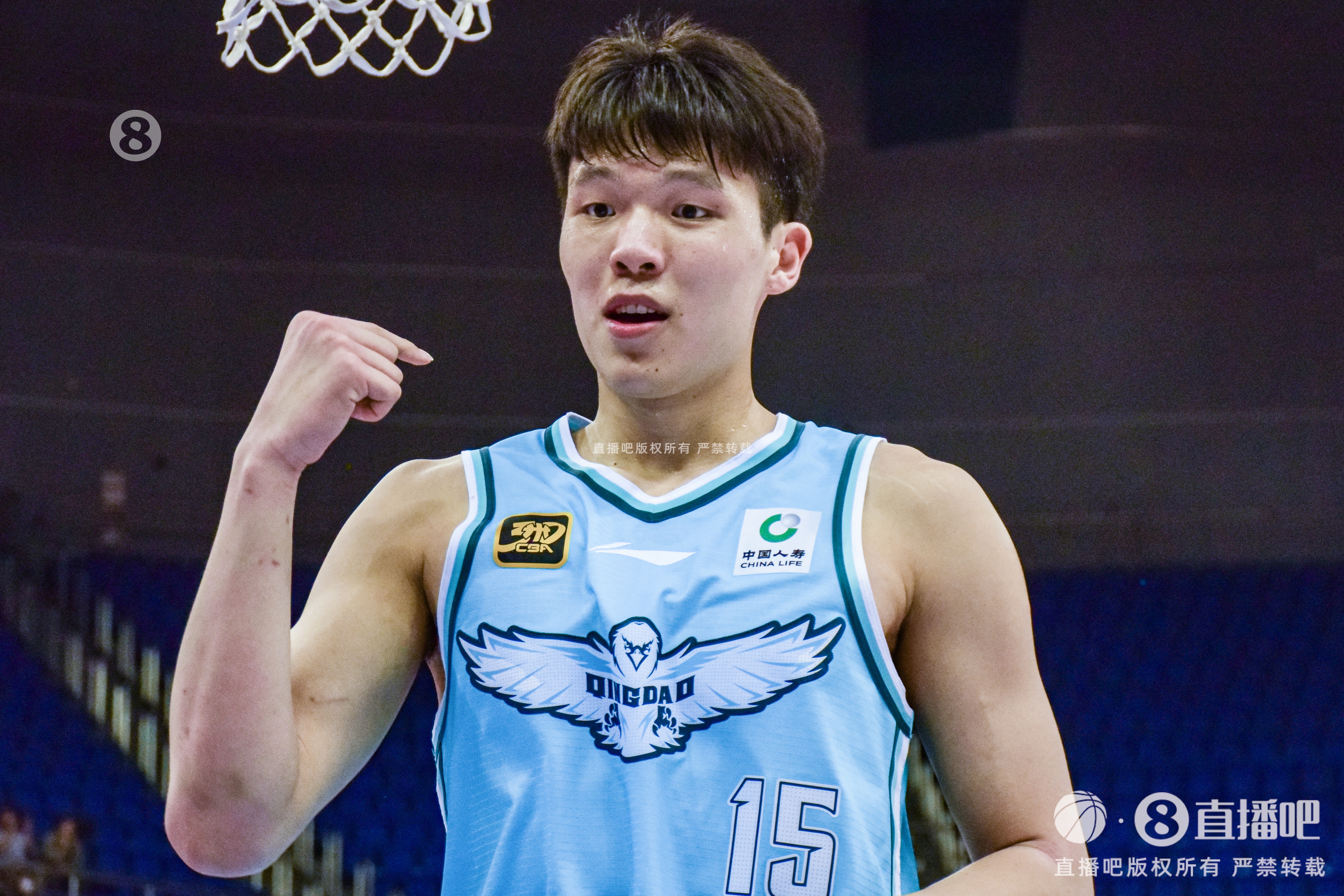 亮點十足!楊瀚森半場7投5中 拿下13分9板2助1斷2帽&正負值+14